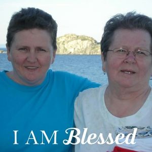 Meet your Posher, Eva